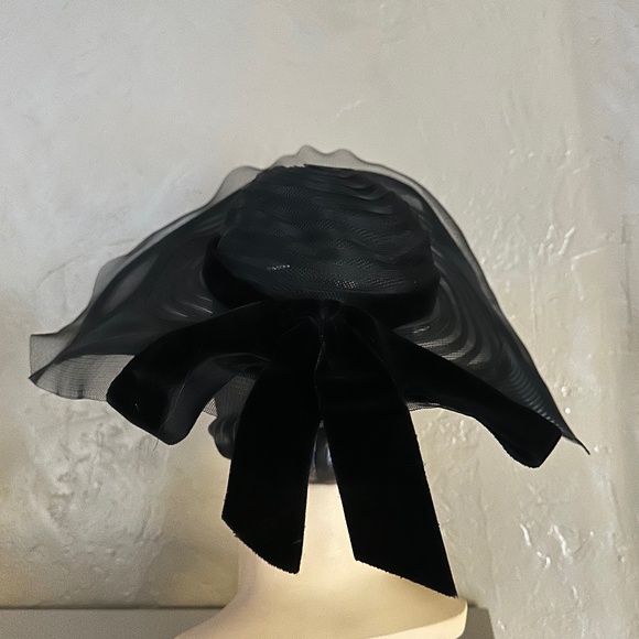 STUNNING 1940\'s BLACK CRIN SEE-THROUGH WIDE BRIM HAT main image 6